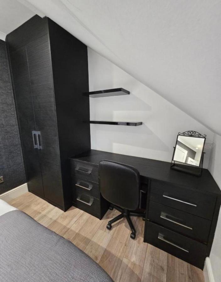 Luxury Double Room With Private Bathroom — Photos 2